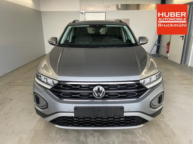Volkswagen / T-Roc / Silber / / / 150PS DSG AHK+Kessy+Kamera+ACC+Sitzheiz+Navi+IQ.Drive