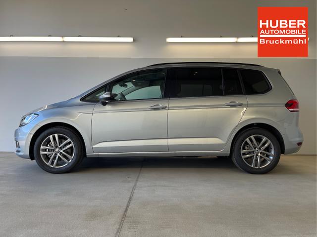 Volkswagen / Touran / Silber / / / 150PS 7Si+IQ.Light+TrailerAss+Cam+Navi+Kamera+Alarm+Kessy+App-Connect