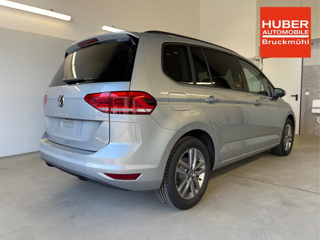 Volkswagen / Touran / Silber / / / 150PS 7Si+IQ.Light+TrailerAss+Cam+Navi+Kamera+Alarm+Kessy+App-Connect