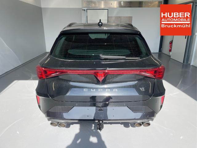 Cupra / Leon Sportstourer / Schwarz / / / 333PS DSG 4Drive Matrix+Navi+AHK+Alu19+Sitzheiz+IntelligentDrive