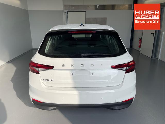 Skoda / Fabia / Wei&szlig; / / / 95PS GV4+AHK+Sitzheiz+Lenkradheiz+Climatronic+Tempomat+PDC