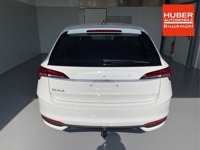 Skoda / Scala / Wei&szlig; / / / 115PS DSG GV5+AHK+Kamera+Kessy+PDC+Sitzheiz+Alu16+Climatronic