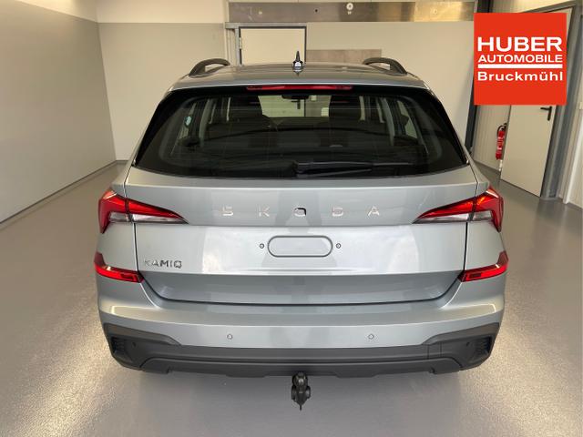Skoda / KAMIQ / Silber / / / 115PS DSG AHK+16 Zoll Alu+Sitzheizung+App-Connect+GVL