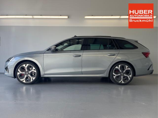 Skoda / Octavia Combi / Silber / / / 265PS DSG HUD+Pano+360&deg;+DCC+AHK+CANTON+Matrix+Alu19+eHeck+GV4