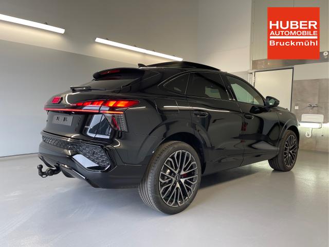 Audi / Q3 Sportback / Schwarz / / / TFSI 265 PS quattro S line Pano+TechPro+Matrix+AHK+HUD+Alu20+KlimaPlus+DCC+SONOS