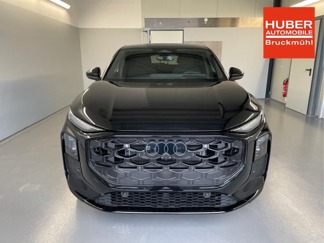 Audi / Q3 Sportback / Schwarz / / / TFSI 265 PS quattro S line Pano+TechPro+Matrix+AHK+HUD+Alu20+KlimaPlus+DCC+SONOS