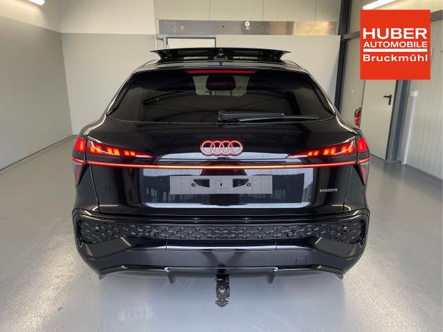 Audi / Q3 Sportback / Schwarz / / / TFSI 265 PS quattro S line Pano+TechPro+Matrix+AHK+HUD+Alu20+KlimaPlus+DCC+SONOS