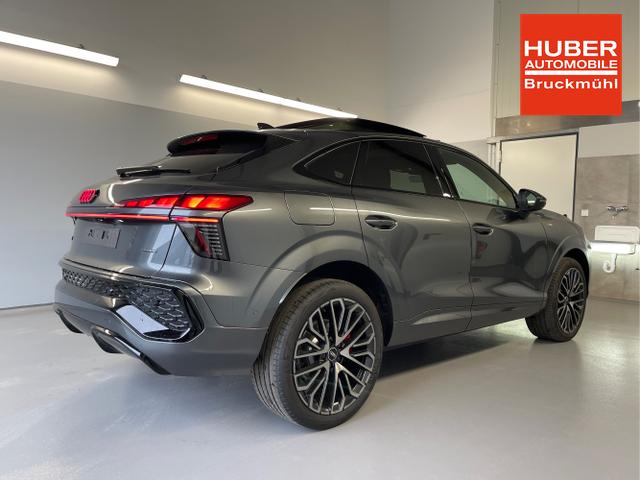 Audi / Q3 Sportback / Grau / / / TFSI 265 PS quattro S line Pano+TechPro+Matrix+AHK+HUD+Alu20+KlimaPlus+DCC+SONOS