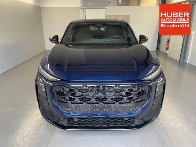 Audi / Q3 Sportback / Blau / / / TFSI 265 PS quattro S line Pano+TechPro+Matrix+AHK+HUD+Alu20+KlimaPlus+DCC+SONOS