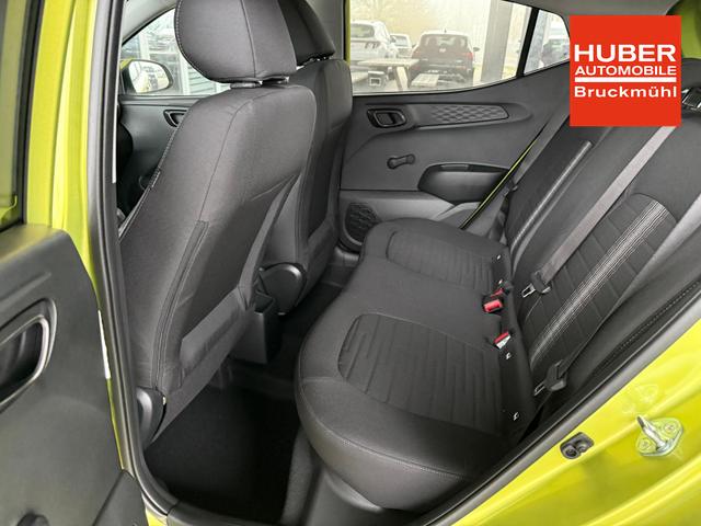 Hyundai i10 Comfort 1.2 GDI Automatik / Sitz + Lenkradheizung Navi Klimaautomatik Alu 15'' 