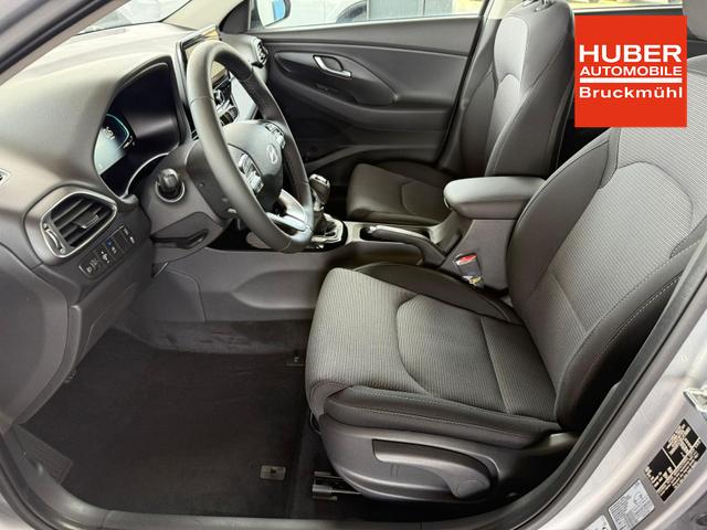 Hyundai i30 Kombi Comfort+ 1.5 GDI / Navi PDC V.&H. + Kamera LED Carplay Sitz Lenkradheizung 
