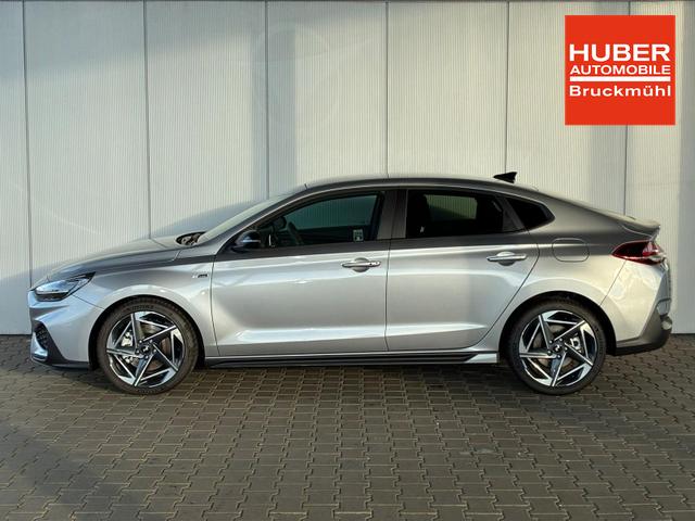 Hyundai i30 Fastback N-Line 1.5 T-GDI 7-DCT / ACC Sitz + Lenkradheizung LED PDC V&H Kamera Alu 18" 