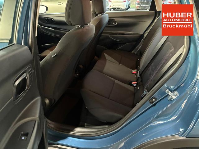 Hyundai BAYON 1.0 T-GDI DCT / Navi R&uuml;ckfahrkamera Tempomat Alu 16" 