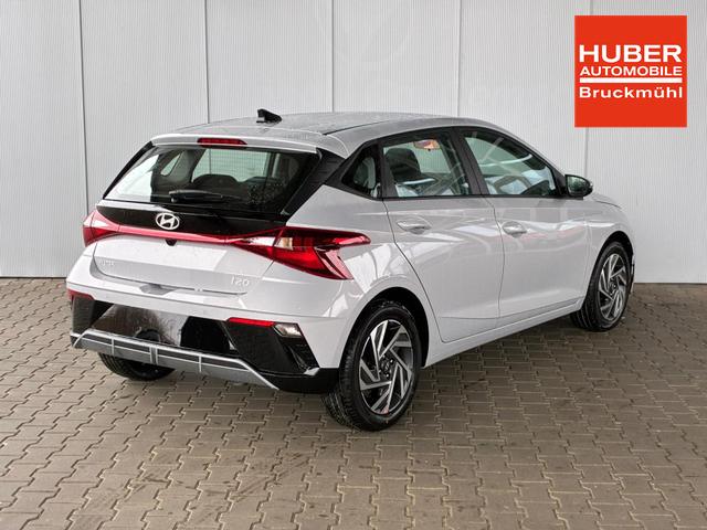 Hyundai i20 Comfort+ 1.0 T-GDI 6MT / Navi PDC m. Kamera Alu 16" 