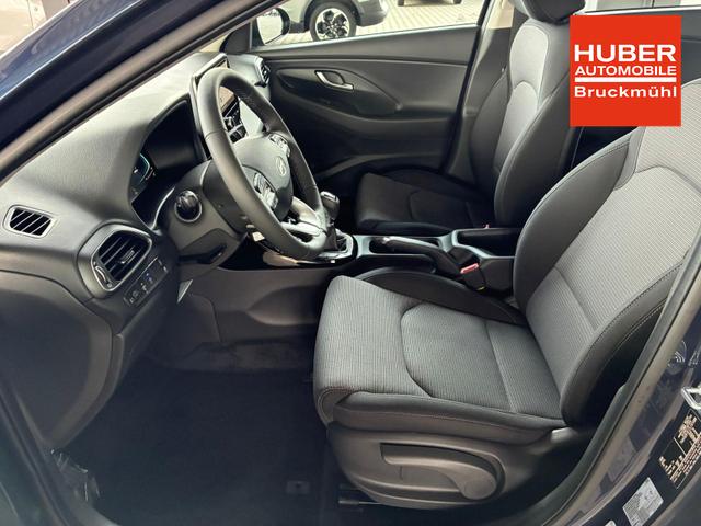 Hyundai i30 Kombi Comfort 1.0 GDI 100PS 6MT Navi / PDC V&H. m. Kamera LED Nebel 