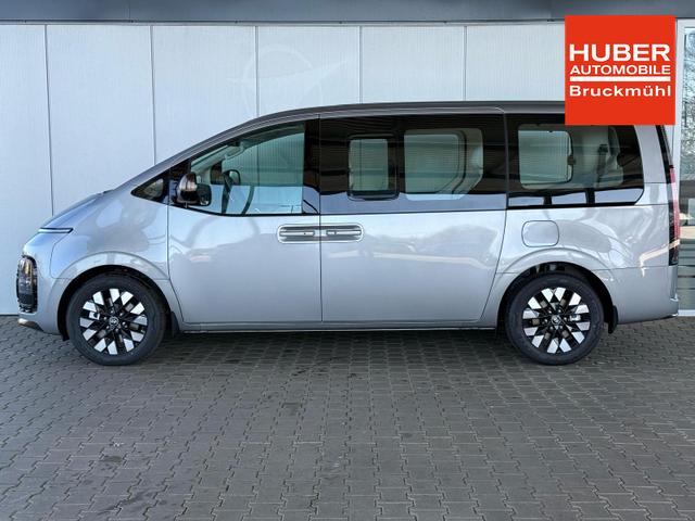 Hyundai Staria Luxury 1.6 T-GDi HEV 2WD 7-Sitzer / ACC 360&deg; Kam. Pano 4x Shz Elek. Klappe + Schiebet&uuml;r 
