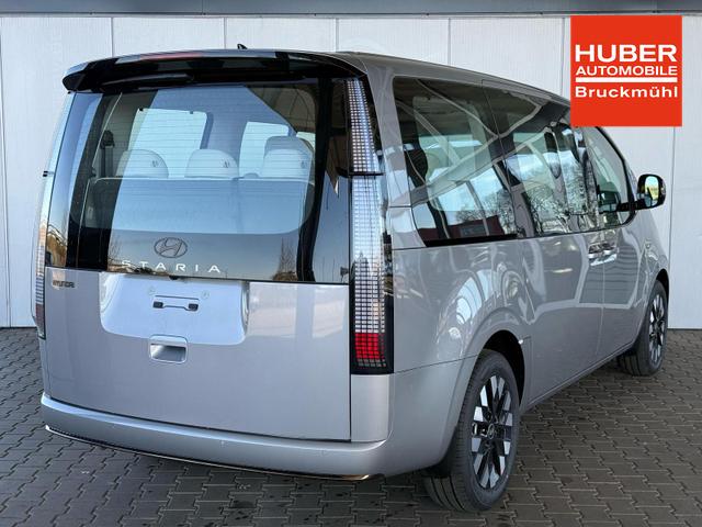 Hyundai Staria Luxury 1.6 T-GDi HEV 2WD 7-Sitzer / ACC 360&deg; Kam. Pano 4x Shz Elek. Klappe + Schiebet&uuml;r 