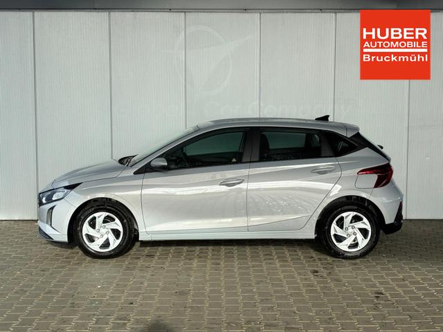 Hyundai i20 Comfort 1.0 T-GDi 7DCT / Navi Tempomat Sitz + Lenkradheizung PDC Hinten mit Kamera 