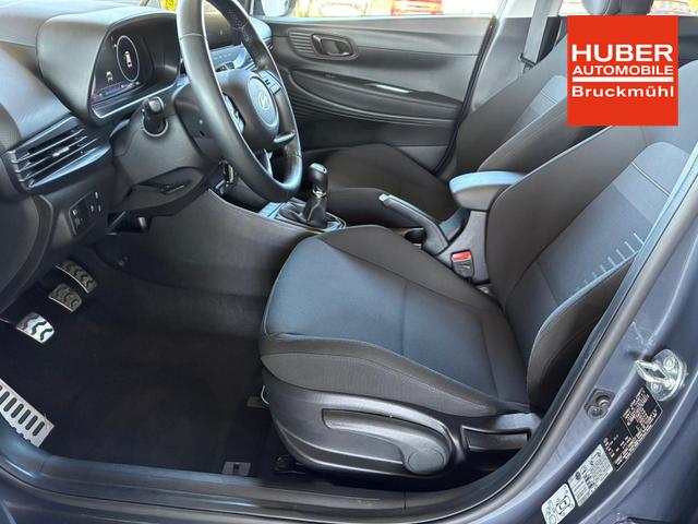 Hyundai BAYON Comfort 1.2 GDI 79 PS 5MT / LED Tempomat Navi R&uuml;ckfahrkamera Alu 16" 