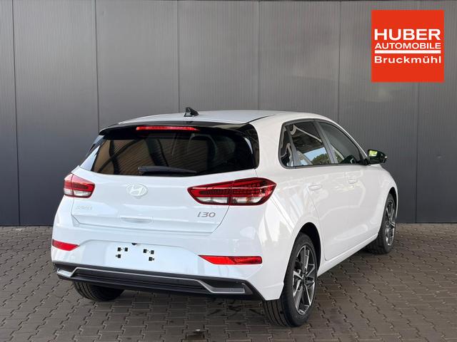 Hyundai i30 Comfort Plus 1.0 T-GDI Navi / PDC V+H mit Kamera Shz Vorne LED Alu 17'' 