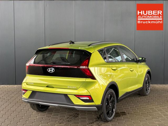 Hyundai BAYON Blackline 6MT / PDC m. Kamera Sitz & Lenkr.Heiz./ LED Privasy Alu 16" 