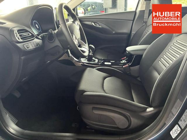 Hyundai i30 Kombi Comfort 1.5 GDI / Navi Tempomat Shz Vorne + Lenkrad heizung LED ALU 16'' 