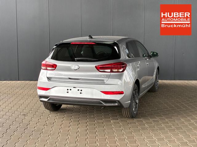 Hyundai i30 Comfort Plus 1.0 TGDI DCT/ ACC / PDC V.&H.Kamera Keyless Sitz & Lenkr.Heiz./ LED Alu 17 
