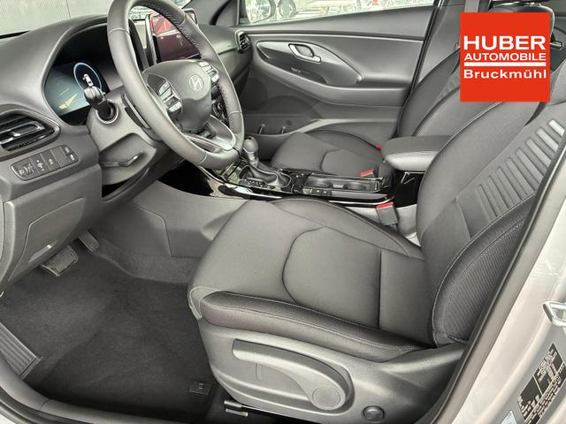 Hyundai i30 Kombi Comfort Plus 1.0 TGDI DCT / Navi Sitz + Lenkradheizung PDC V&H Kamera LED Alu 17" 
