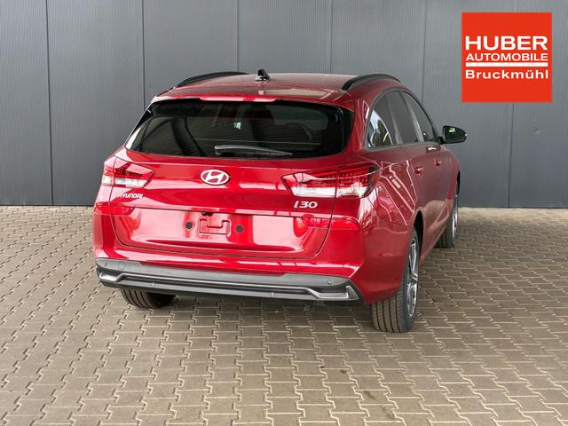 Hyundai i30 Kombi Comfort Plus 1.0 TGDI DCT / Navi Sitz + Lenkradheizung PDC V&H Kamera LED Alu 17" 