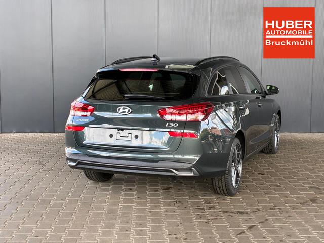 Hyundai i30 Kombi Comfort Plus 1.0 TGDI DCT / Navi Sitz + Lenkradheizung PDC V&H Kamera LED Alu 17" 