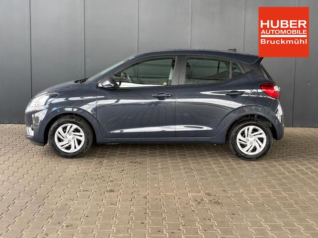 Hyundai i10 4-Sitzer Pure 1,0 Navi/ Einparkhilfe hinten + Kamera/ Front Assist 