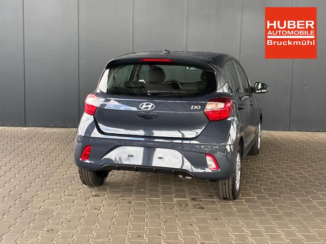 Hyundai i10 4-Sitzer Pure 1,0 Navi/ Einparkhilfe hinten + Kamera/ Front Assist 