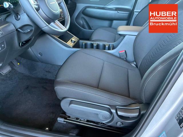 Hyundai KONA Comfort Plus 1.6 T-GDI DCT 4WD / Navi ACC Keyless Sitz + Lenkradheiz. Schiebedach LED Alu 18" 