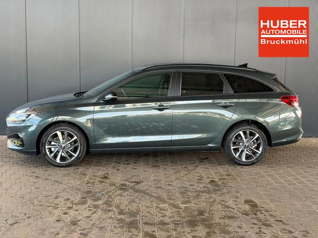 Hyundai i30 Kombi Comfort Plus 1.0 TGDI DCT Navi/ Adaptiver Tempomat/ Totwinkel Assistent/ Alu 17" 