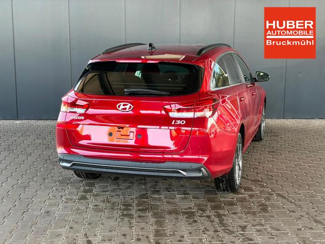 Hyundai i30 Kombi Comfort Plus 1.0 T-GDI DCT Navi/ Totwinkel Assistent/ PDC V&H + Kamera/ Alu 17" 