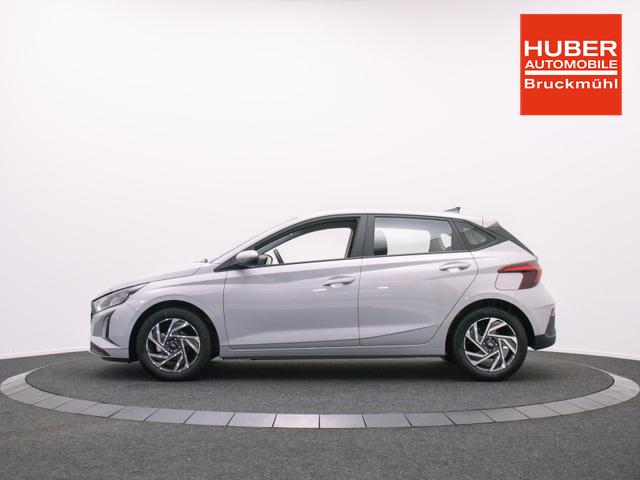 Hyundai i20 1.2 MPI 5MT Comfort / Navi PDC Hinten + Kamera Tempomat Alu 16'' 