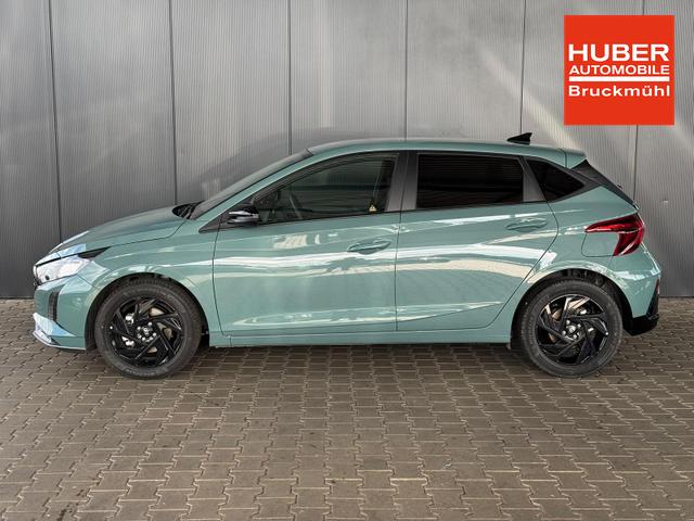 Hyundai i20 Smart 1.0 T-GDi 90PS 6MT Black Pack / Kamera Navi Fernlichtassistent Tempomat Sitz + Lenkradheizung Alu 16" 