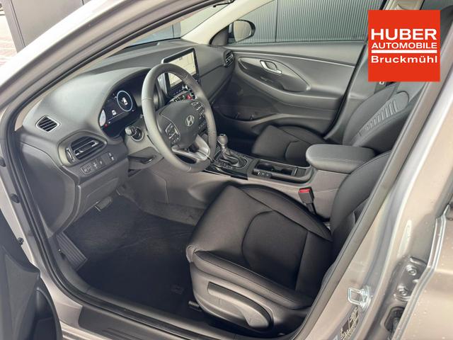 Hyundai i30 Kombi Comfort Line 1.6 T-GDI 2WD 7-DCT AT / Tempomat Kamera PDC vorne + hinten Sitz Lenkradheizung LED Alu 16'' 