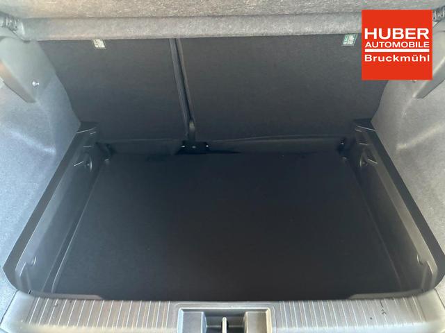 Renault Captur Techno TCe 90 1.0 Turbo 6-MT / Tempomat Kamera PDC vorne + hinten Keyless Sitz Lenkradheizung LED Alu 18'' 