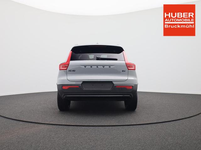 Volvo XC40 2.0 Black Edition Plus B4 Mild-Hybrid 197PS Automatik elektr. PanoDach R&uuml;ckf.Kamera PDC v+h ACC el.Heckklappe Harman/Kardon-Sound Klimaautomatik Sitzheizung Lenkradheizung Apple CarPlay Android Auto 20-LM 