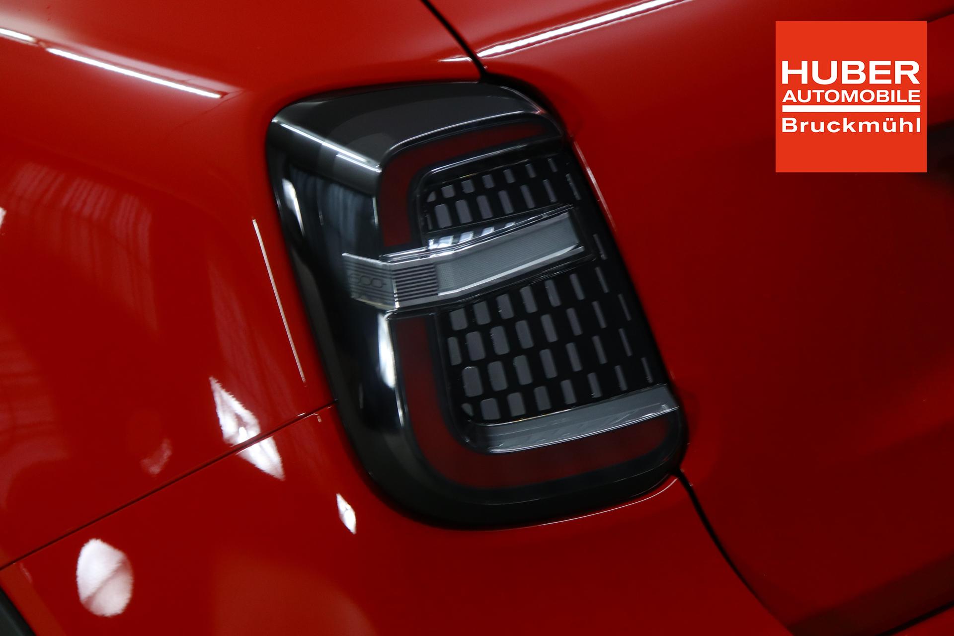 Fiat 600e RED 54kWh 115kW, Klimaautomatik, Ambiente Licht inkl. Color  Therapy, 10,25 Infotainment, AppleCarPlay&Android Auto, Parksensoren  hinten, Spurhalteassistent, LED Scheinwerfer, Nebelscheinwerfer, 16  Stahlfelgen, uvm. Lagerfahrzeug Elektro