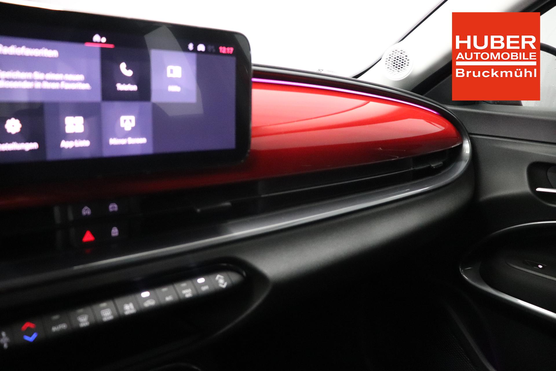 Fiat 600e RED 54kWh 115kW, Klimaautomatik, Ambiente Licht inkl. Color  Therapy, 10,25 Infotainment, AppleCarPlay&Android Auto, Parksensoren  hinten, Spurhalteassistent, LED Scheinwerfer, Nebelscheinwerfer, 16  Stahlfelgen, uvm. Lagerfahrzeug Elektro