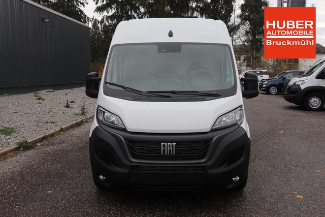 Fiat Professional Ducato series 9 35 L4H2 Kawa verblecht 140 MJT Euro-6D-Final MT 549 - Ducato Weiß "076 Sitzbezug Schwarz mit Ducato-Logo auf Kopfstütze" "502 Beifahrerairbag für Beifahrerdoppelsitz 5W3 Paket ""Techno Nav"" 5W6 Paket ""Visibility"" 5YJ Paket ""City"" 619 Heckflügeltüren 260 Grad Öffnung (Bei Auswahl Opt. 619 i.V.m. 519.muss Opt. 029 mitbestellt werd 6JA Starre Anhängerkupplung 835 Ablagefach im Dach (Serie bei Maxi 40 + Doka) 92P Kraftstofftank 75 Liter JKU 230-Volt-Steckdose an der Mittelkonsole 077 verstärkte Federn hinten SERIE"
