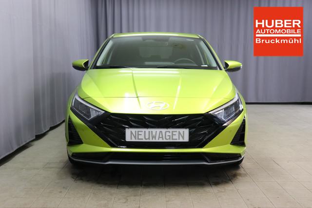 i20 (BC3) Trend Line 1.0 T-GDi 74kW Lucid Lime Metallic Sitzpolsterung in Stoff Schwarz PA4 Infotainment-Paket