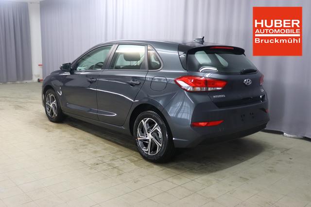 Hyundai i30 FL 1.0 T-GDi 7DCT Comfort CP MY23 88kW 48V Dark Knight 