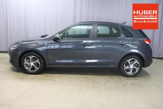 Hyundai i30 FL 1.0 T-GDi 7DCT Comfort CP MY23 88kW 48V Dark Knight 