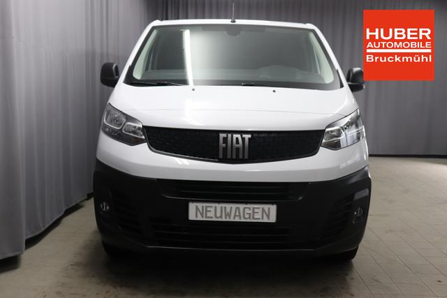 Fiat Scudo L3 2.0 145PS MT 549 - WEISS 969 - Standard Sitze "980 vollwertiges Ersatzrad 9A1 Pack Visibility Schweibenwischer mit Regensensor Elektrische und beheizbare Außenspiegel, anklappbar Nebelscheinwerfer Serie: 516 Heckflügeltüren 450 Höhenverstellbarer Fahrersitz 056 Berganfahrhilfe 149 Trennwand ohne Fenster 025 Klimaanlage"