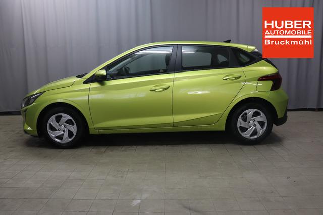 Hyundai i20 Comfort 1.2 58 kW (79 PS) Klimaanlage, Navigationssystem, Radio mit DAB, Apple CarPlay & Android Auto, Rückfahrkamera, Einparkhilfe hinten, Lichtsensor, Spurhalteassistent, Fernlichtassistent, Verkehrszeichenassistent uvm. 