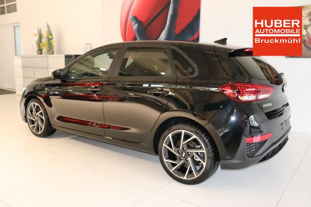 Hyundai i30 N Line 1.5 TGDi 117 kW (160 PS) Navigationssystem, DAB, Bluetooth, Android Auto, Apple CarPlay, 2-Zonen-Klimaautomatik, Rückfahrkamera, Sitzheizung, Lenkradheizung, 18" Leichtmetallfelgen, uvm. 