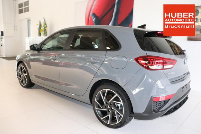 Hyundai i30 N Line 1.5 TGDi 117 kW (160 PS) Navigationssystem, DAB, Bluetooth, Android Auto, Apple CarPlay, 2-Zonen-Klimaautomatik, Rückfahrkamera, Sitzheizung, Lenkradheizung, 18" Leichtmetallfelgen, uvm. 
